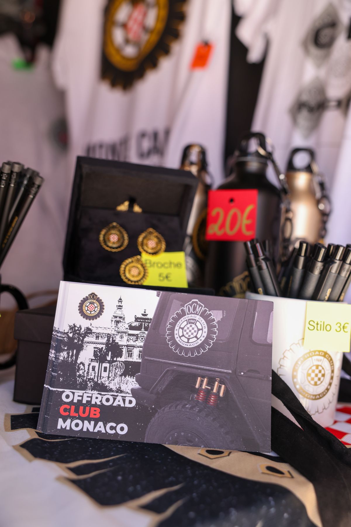 Cappellini e accessori della collezione ufficiale Offroad Club Monaco